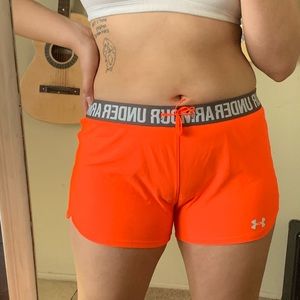 💕Neon Pink Under Armour Shorts💕
